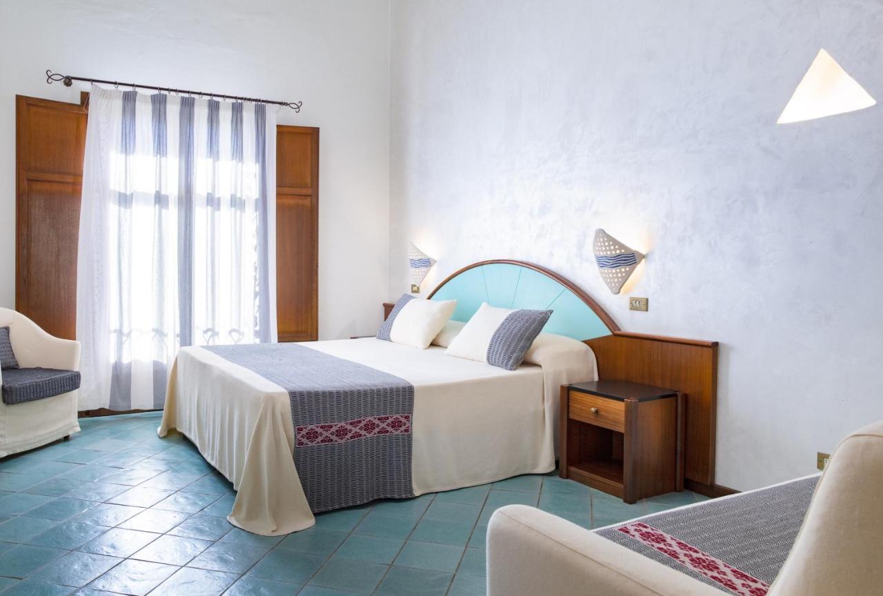 Hotel La Torre Bari Sardo Esterno foto