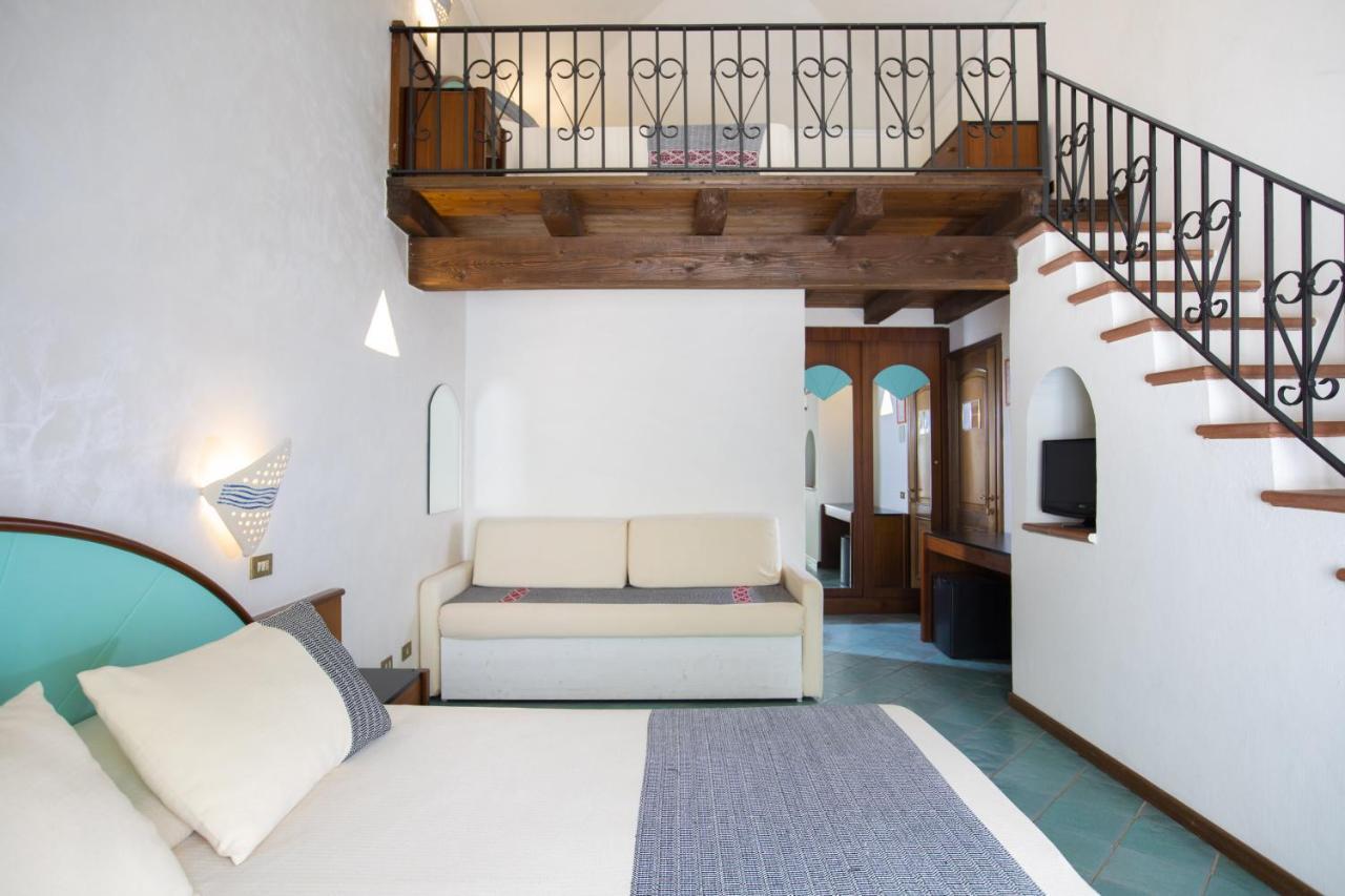 Hotel La Torre Bari Sardo Esterno foto