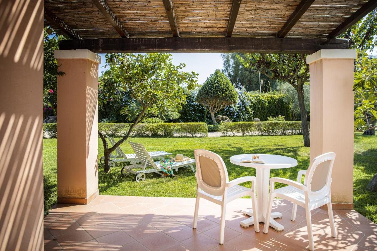 Hotel La Torre Bari Sardo Esterno foto