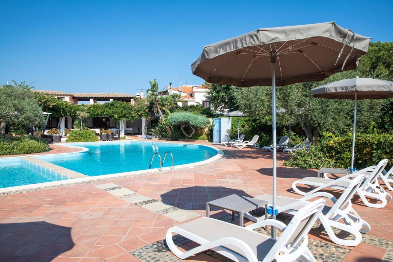 Hotel La Torre Bari Sardo Esterno foto