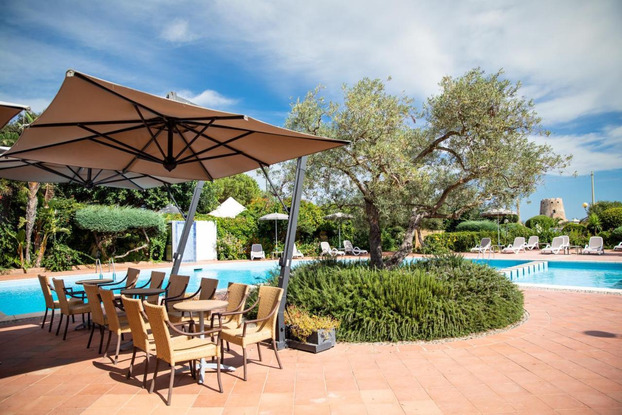 Hotel La Torre Bari Sardo Esterno foto