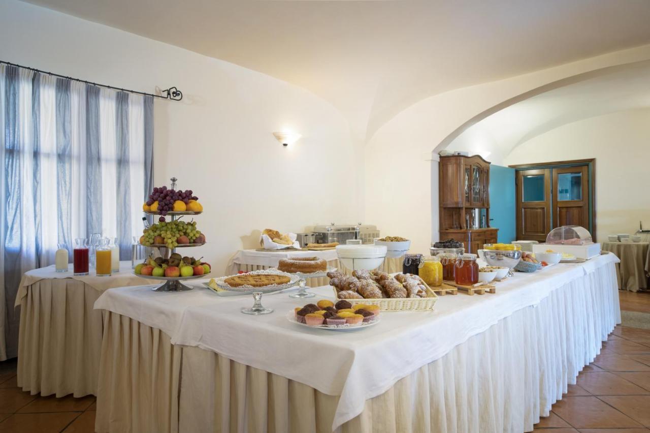 Hotel La Torre Bari Sardo Esterno foto
