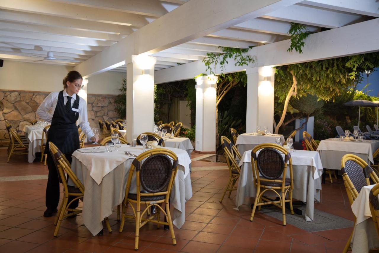 Hotel La Torre Bari Sardo Esterno foto