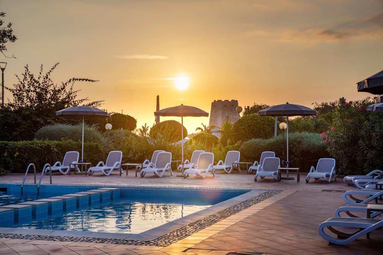 Hotel La Torre Bari Sardo Esterno foto