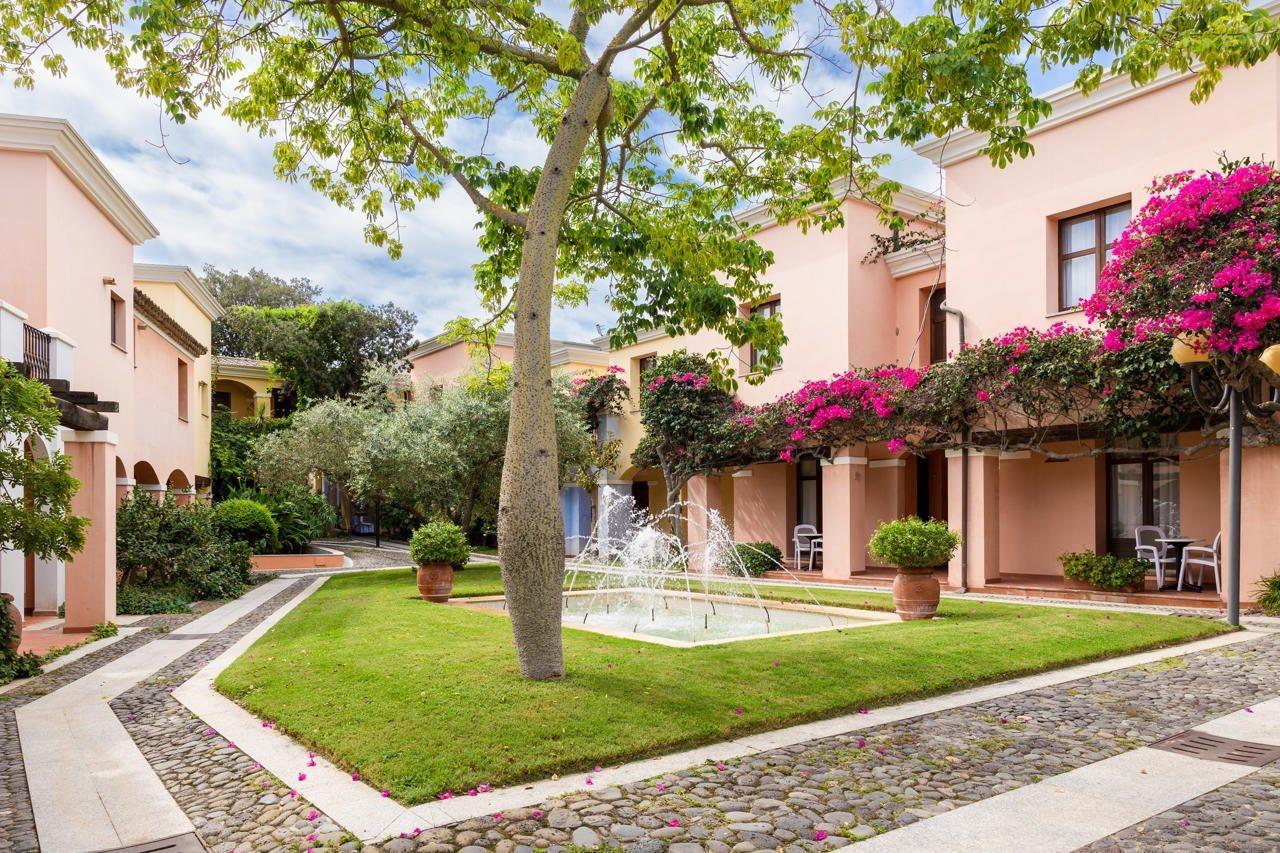Hotel La Torre Bari Sardo Esterno foto