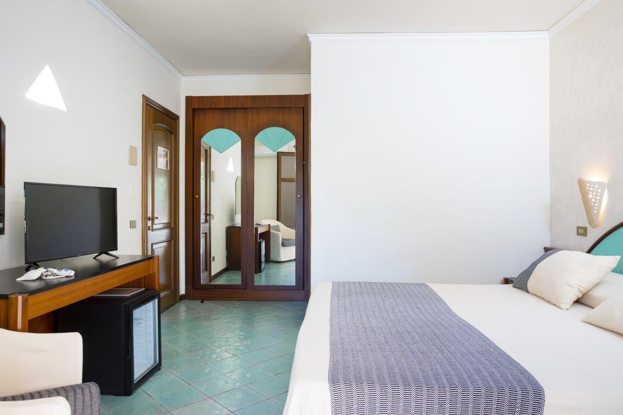 Hotel La Torre Bari Sardo Esterno foto